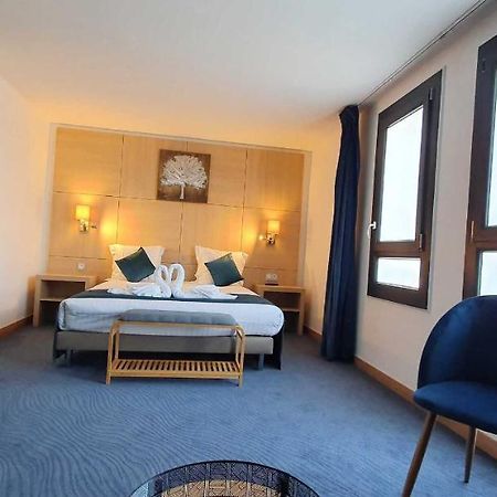 Hotel Du Golf Coignières Eksteriør bilde