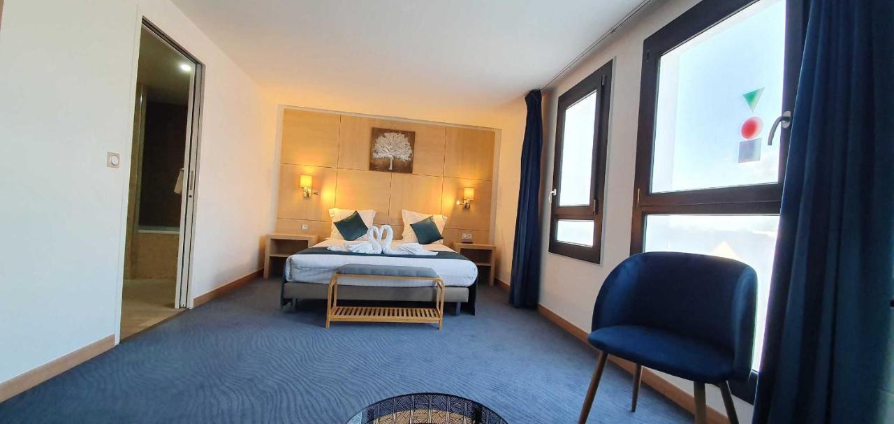 Hotel Du Golf Coignières Eksteriør bilde